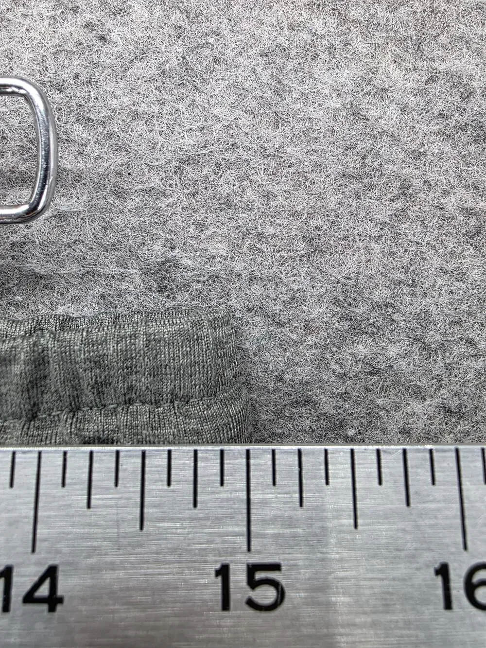 Vuori type pants